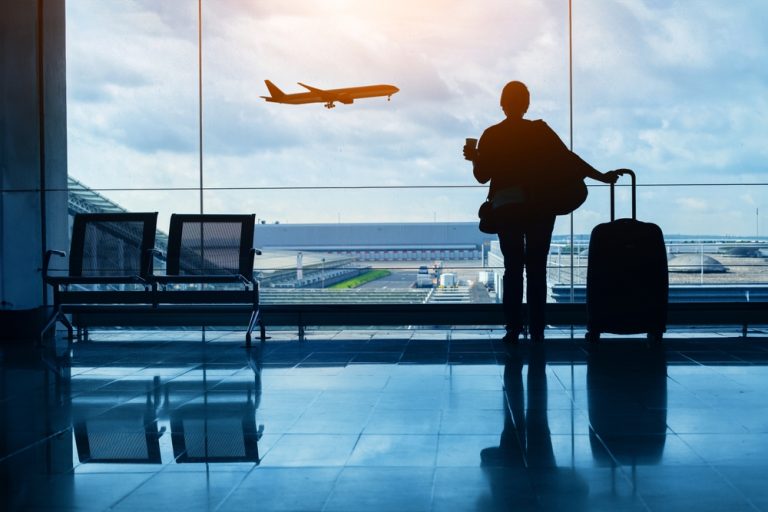 Common Dental Emergencies That Can Happen on Vacation (And What To Do)
